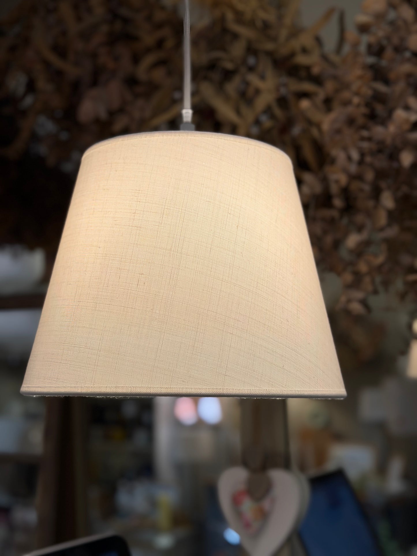 Pantalla de lino beige