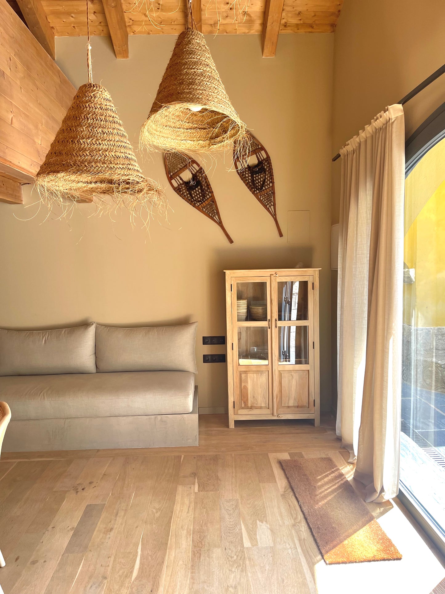 Vitrina 90x40x150