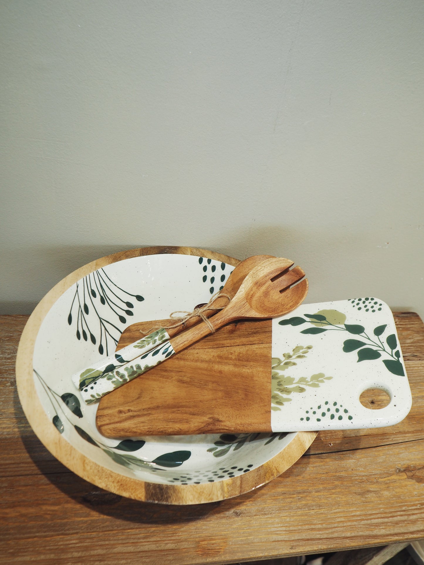 Tabla madera hojas