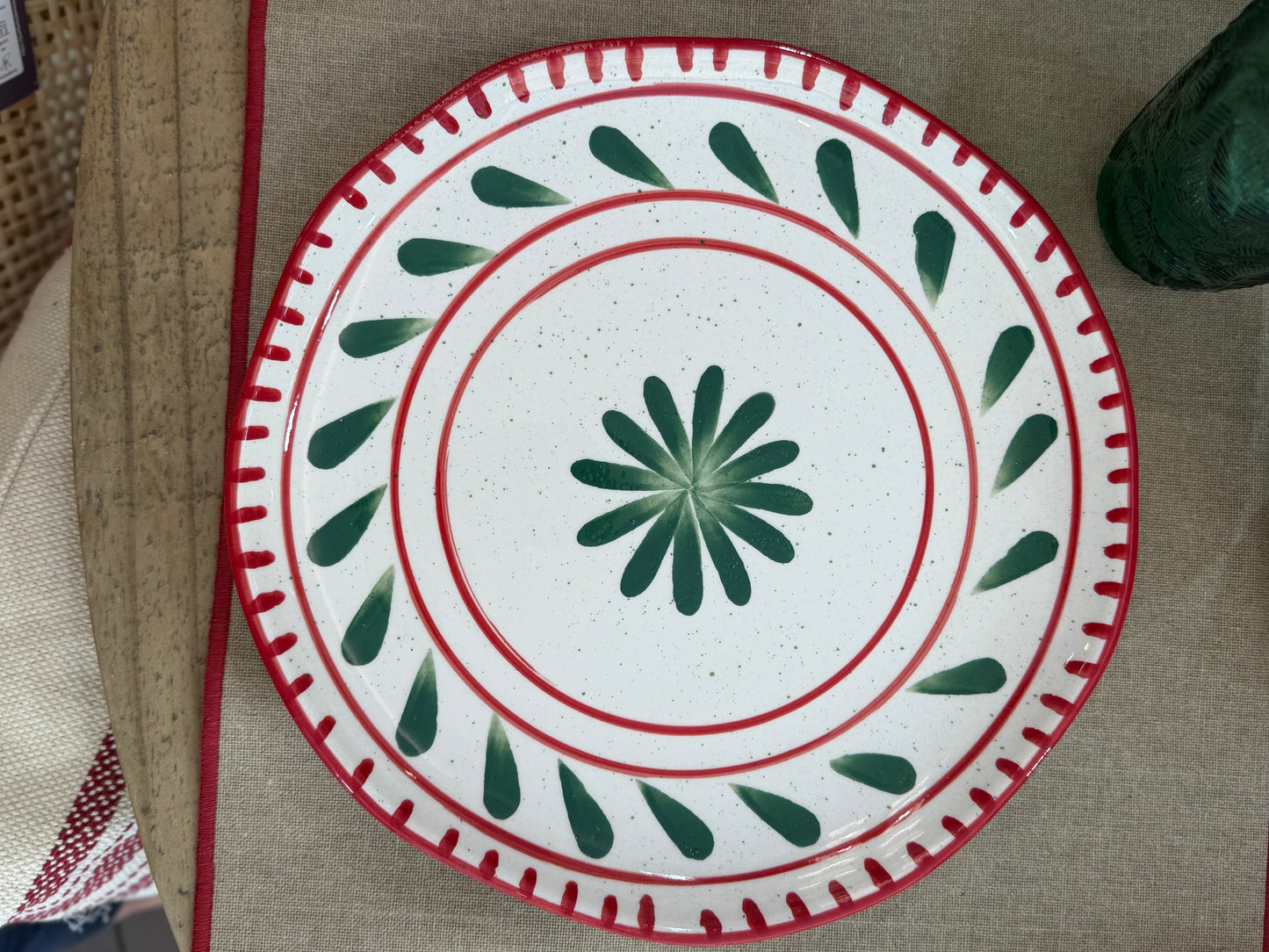 Vajilla verde y roja 12 piezas