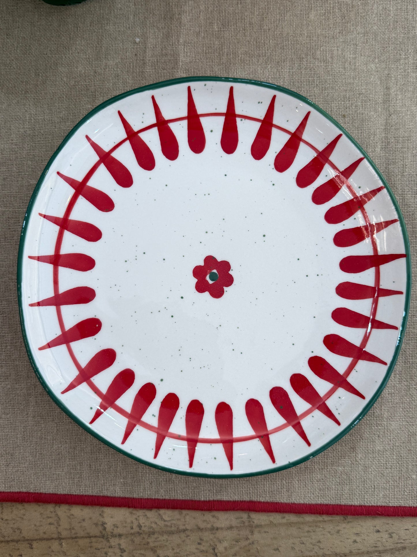 Vajilla verde y roja 12 piezas